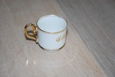 Petite tasse en porcelaine blanche et or cote de grâce vintage