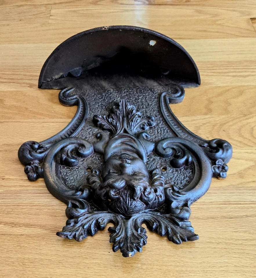 De colección Querubín Hierro Fundido Alimentador de Pájaros Flor Maceta Montable en Pared Foto 4 de 4