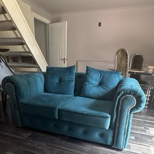 SCS Green Velvet 2 Seater Sofa Traditional Chesterfield Arms Tufted 160x90x90