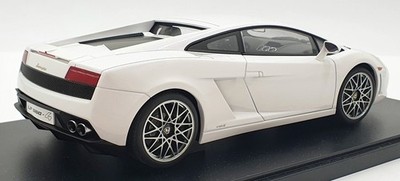 ミニカー AUTOart Lamborghini Gallardo 1:18 Autoart 1/18 Scale Diecast 74587 - Lamborghini Gallardo LP560-4