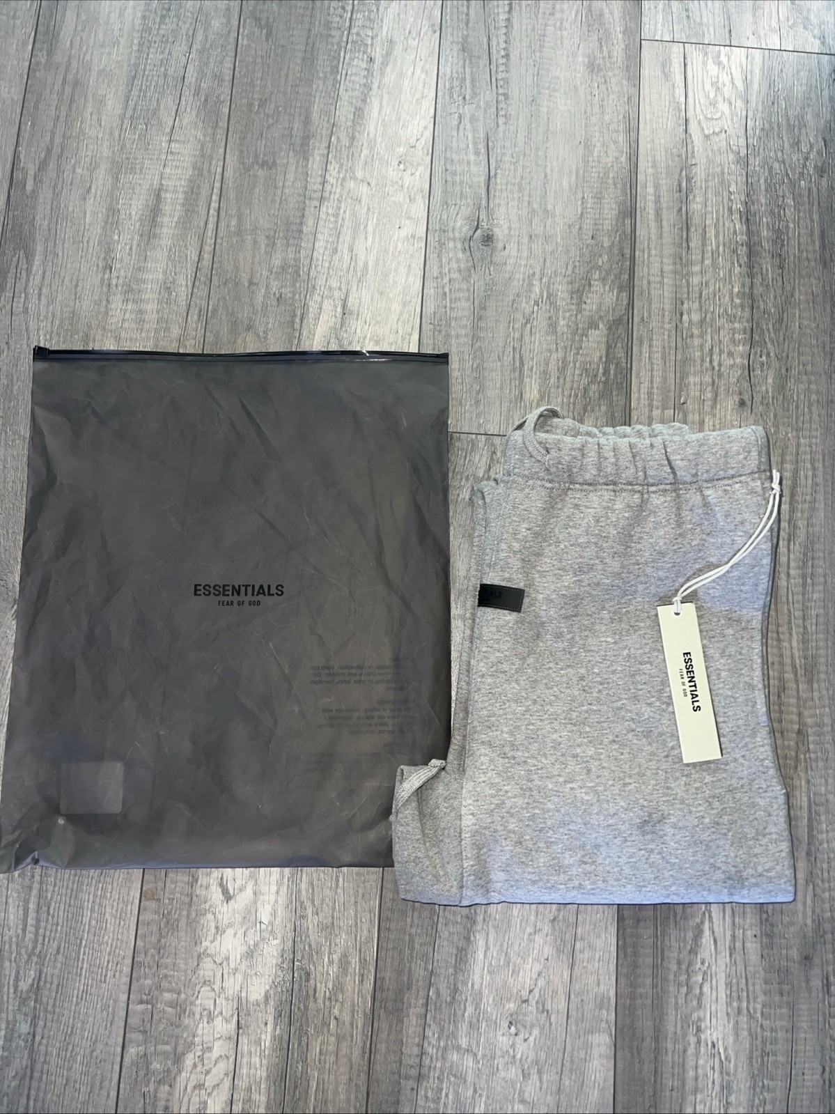 ESSENTIALS FEAR OF GOD FLEECE SWEATPANTS  LIGHT HEATHER NEW WITH TAGS Sz Large