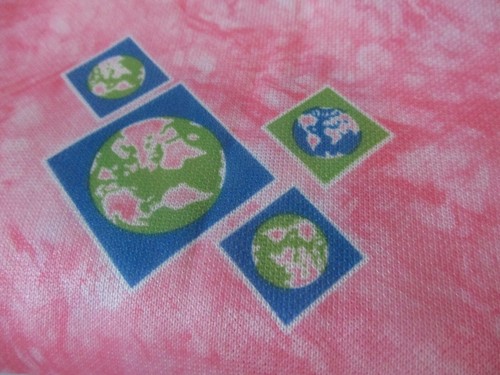 Fotos de Planetas Tierra en Tela de Coser Poliéster Tie Dye Rosa 60"W x 166" Largo - Imagen 8 de 8