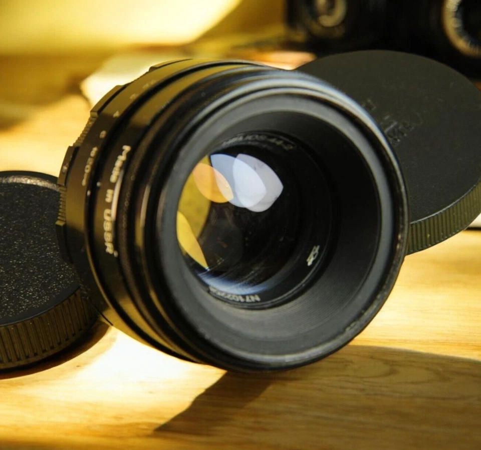 Helios 44-2 58mm f/2 KMZ Vintage Soviet Lens: Legendary Swirly Bokeh, M42 Sony E - Image 2 of 4