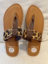 Yellow Box Leopard Print Flip Flop Sandals Brown Tan Cow Hide Leather Size 9