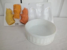 Avon SITTIN' Cat kittens SOAP DISH 3 fragranced soaps NOS NIB 1970s vintage