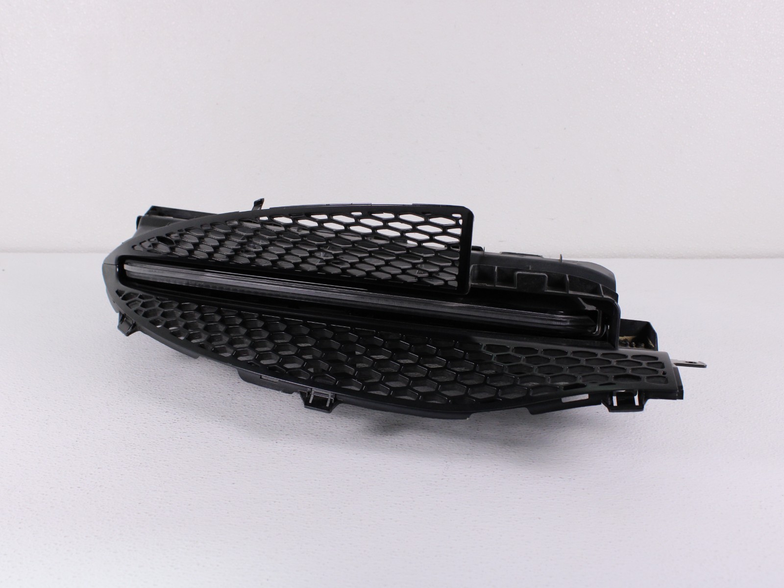 NICE! 2019 2020 2021 2022 2023 MCLAREN GT DRIVER LEFT LED TAILLIGHT W/ TRIM OEM