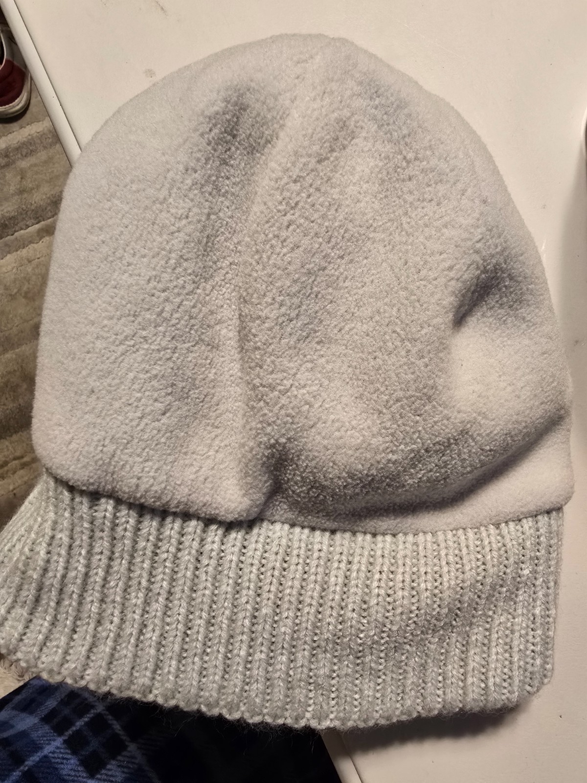 stocking cap womens  Under Armor Grey Knit Beanie… - image 2