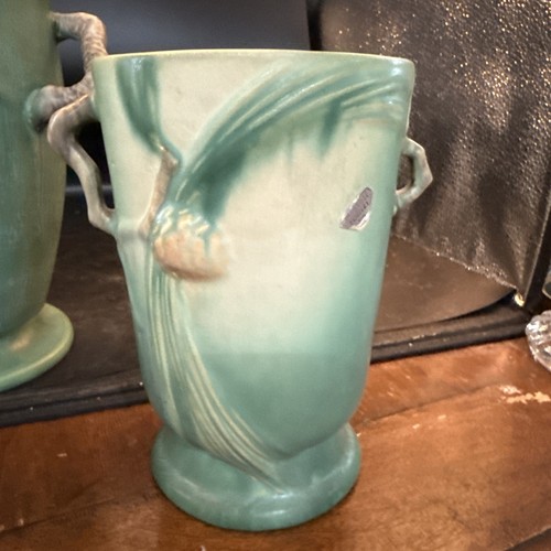 Group Of 2 Roseville Green Pinecone Vases Larger Is 847-9 - Picture 2 of 15