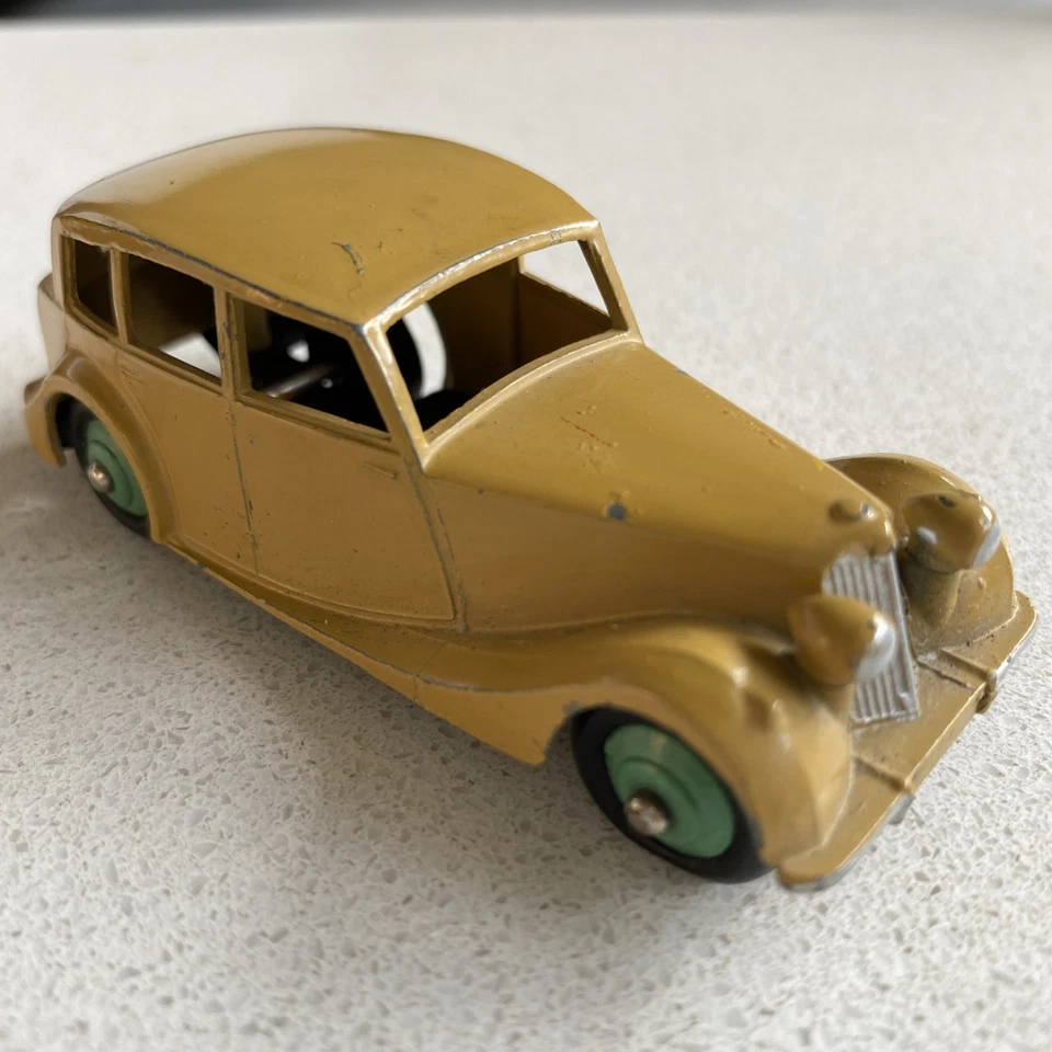 Dinky Toys 151 Triumph 1800 Saloon Near Mint Original Vintage Piece - Image 3 of 4