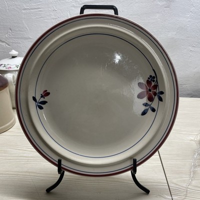 Epoch Harmony 165  10 3/8'' Dinner Plate Red Flowers/Red & Blue Bands