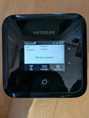 Netgear Nighthawk M5 - 5G LTE GSM UNLOCKED Mobile Hotspot MR5100C - für USA/CAN