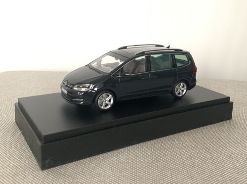 Volkswagen Sharan - 1/43 scale - VW Minichamps modelcar - Imagen 3 de 12