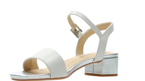 clarks orabella iris sandal