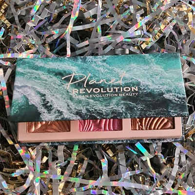 Blush und Highlighter Palette -Versand: 1,95  (Büwa, ohne Haftung)- neu-von