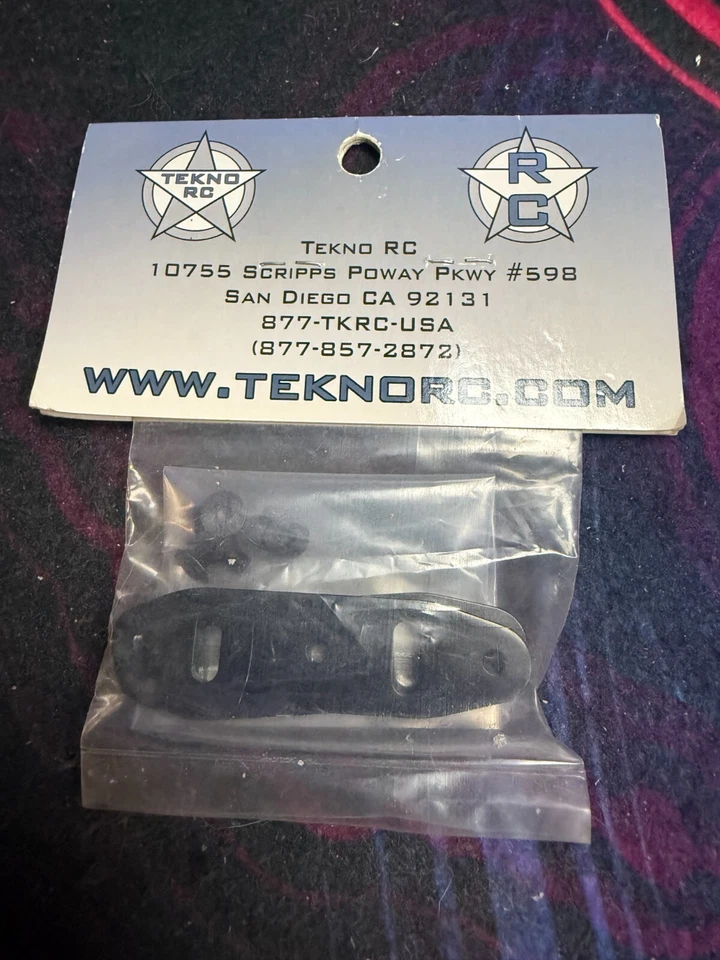 Tekno RC TKR40002 V3 Motor Mount Plates (for Elektri-Clutch use) - Image 2 of 2