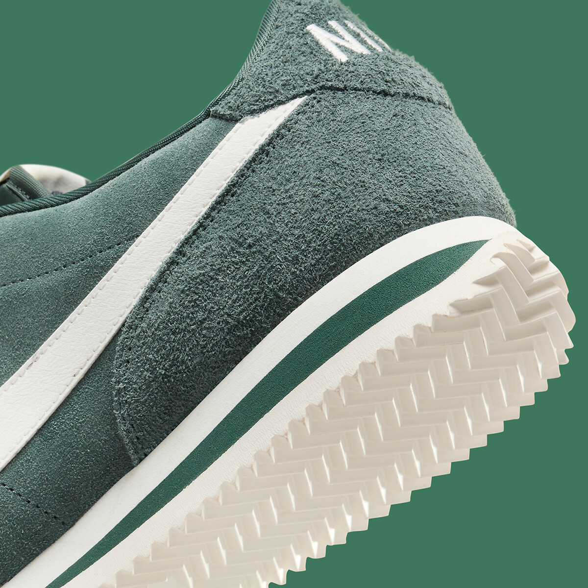 Nike Cortez Vintage Green Sail Midnight Navy FZ3594-338