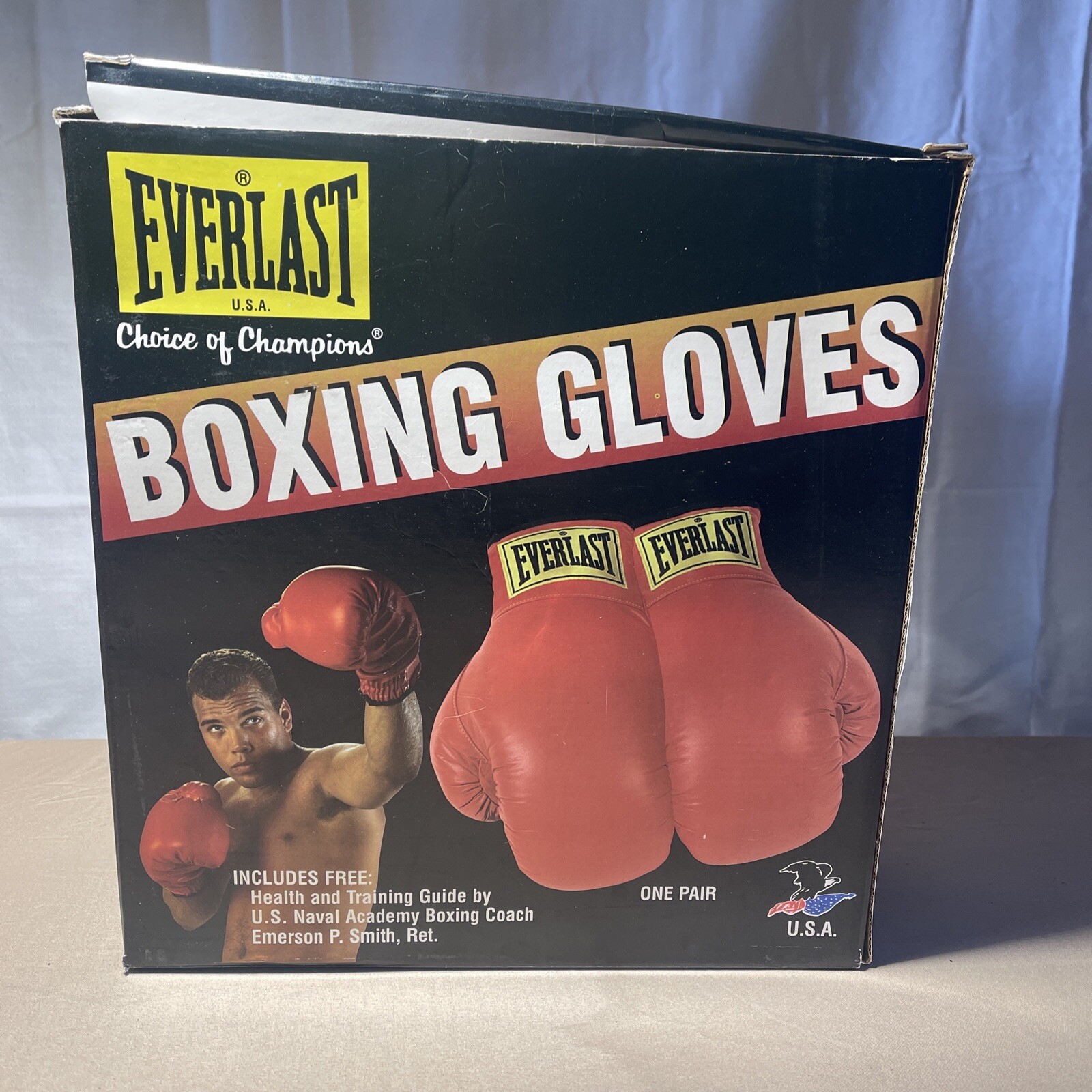 Vintage Everlast Boxing Gloves 12 Onces W Box Features Emerson P Smith