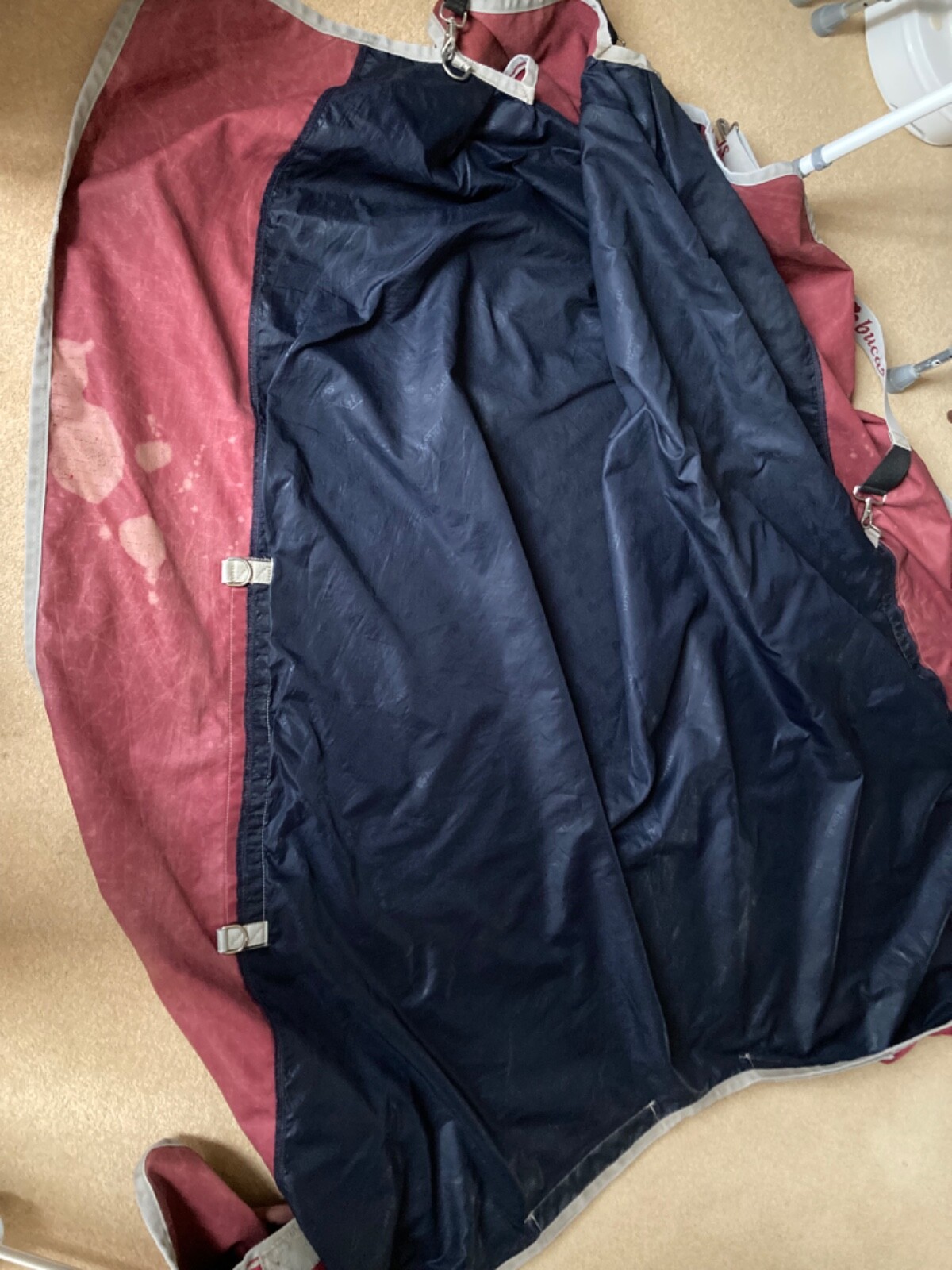 Bucas no fill turnout rug 6'3" red. Good condition. eBay