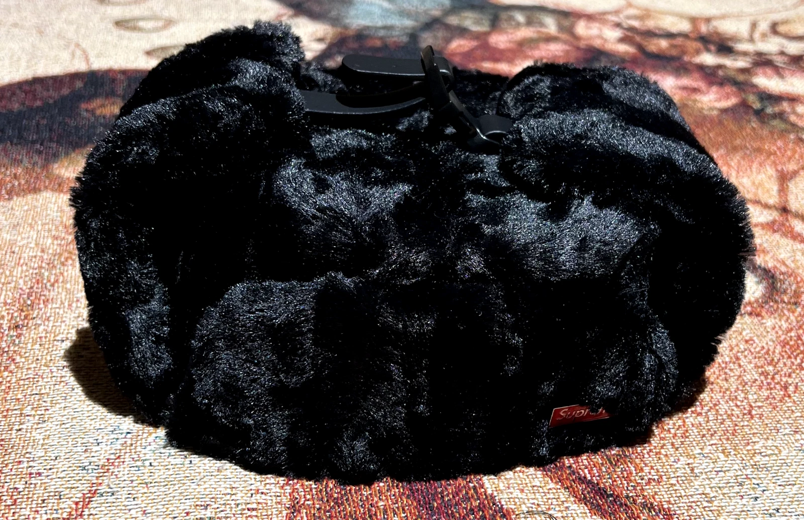 Chapeau Supreme Ushanka noir FW24 petit/moyen neuf