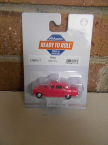 Athearn 1950' $ Door Car Pink HO Scale #74117 - 第 1/4 張圖片