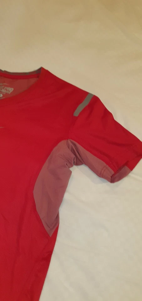 NIKE PRO COMBAT SHORT SLEEVE SIZE L - Image 4 of 4