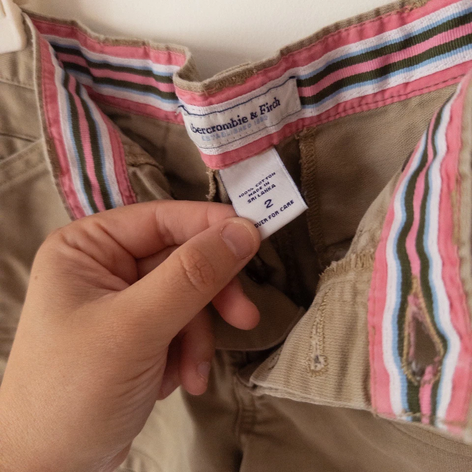 Y2K Abercrombie & Fitch Khaki Utility Cargo Shorts Size 2 Low Rise Micro Short - Image 3 of 4