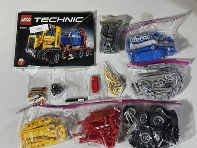 COMPLETE LEGO 42024 Technic Container Truck *USED* with manuals Complete