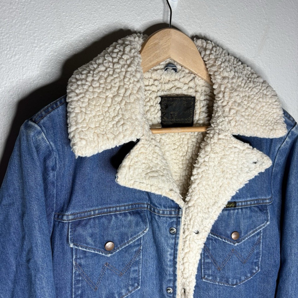 Wrangler Übergangsjacke Field 112357273 Grün Regular Fit