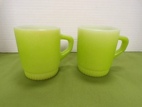 ANCHOR HOCKING Vintage Fire King Green Cup Mug Set of Two