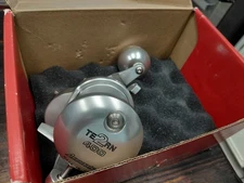 Accurate Tern 400 Right Hand Conventional Fishing Reel TX-400