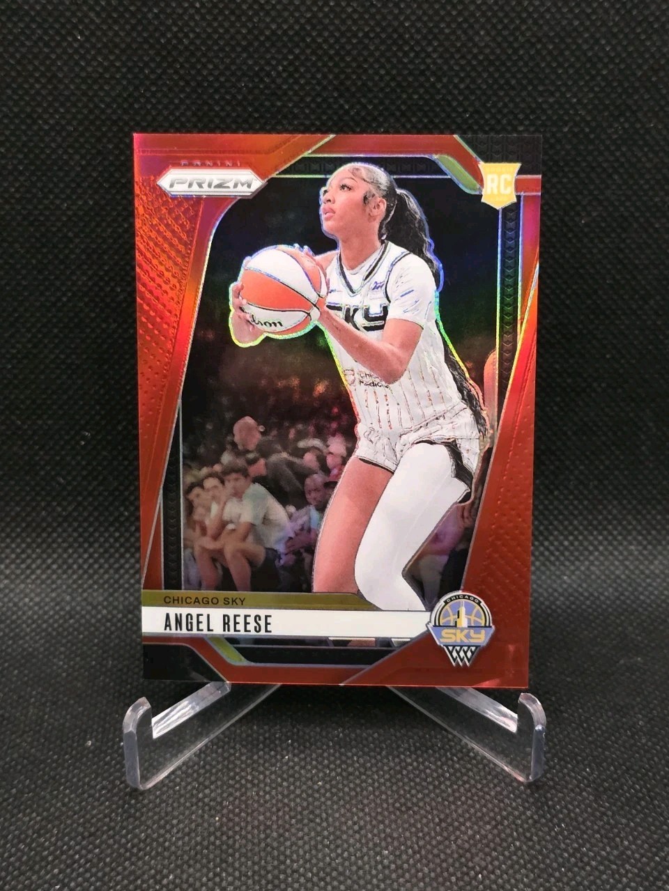 2024 Panini Prizm WNBA #10 Angel Reese RC Red Prizm /299 Rookie Sky