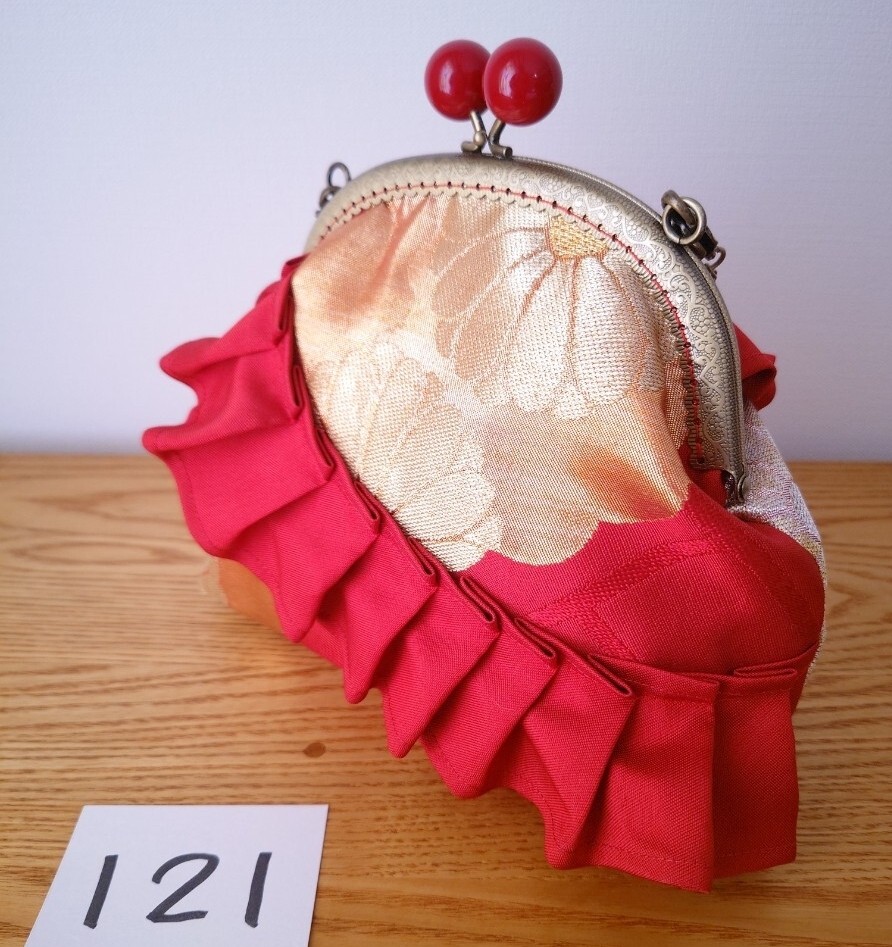 121 Red cloud and chrysanthemum pattern pouch bag… - image 2