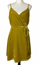 Cupcakes and Cashmere Golden Velvet Wrap Party Dress Size M New