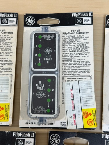 Lot of 7 - VTG GE Flip Flash ll Flashes for FlipFlash Cameras ordinal packaging - Picture 5 of 11