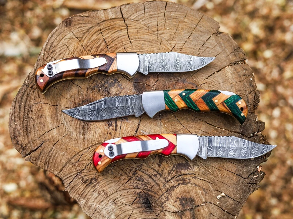 Custom hand forged Damascus steel folding pocket knife + sheath - Image 3 of 4