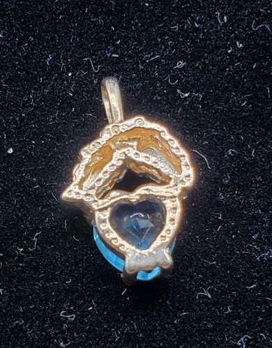 1.26g 10k Black Hills Gold Pendant With Aquamarine EJ286 - Picture 2 of 3