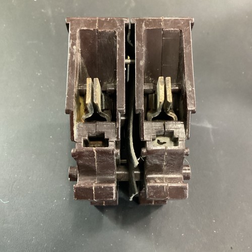 INTERRUPTOR DE CIRCUITO WADSWORTH TIPO A250 50A 50 AMP 2P 2 POLOS 120/240VAC ASTILLADO - Imagen 5 de 8