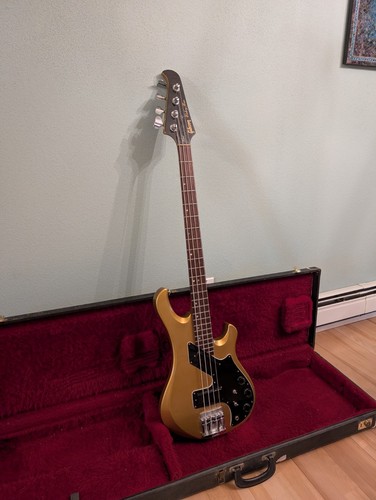 Vintage Gibson Victory Electric Bass Guitar - Artist - Antique Gold - Picture 2 of 8