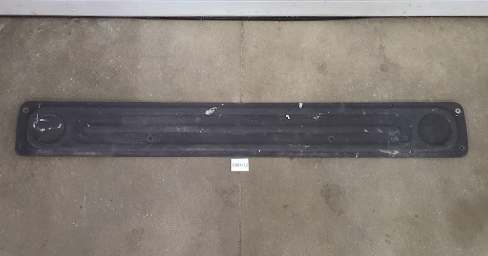 OEM 2009-2018 RAM 1500 cubierta de puerta trasera panel de acceso puerta trasera herrajes 2500 3500 Foto 3 de 4