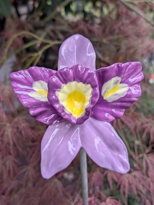 Blüte Orchidee KERAMIK - Rosenkugel Handarbeit - Deko  lila