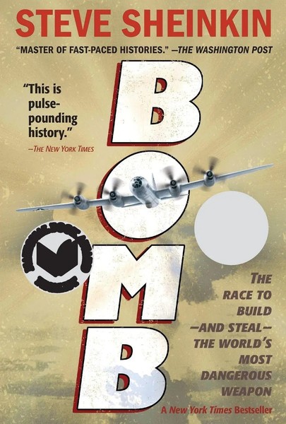 Bomb Steve Sheinkin Taschenbuch Kartoniert / Broschiert Englisch 2018-image