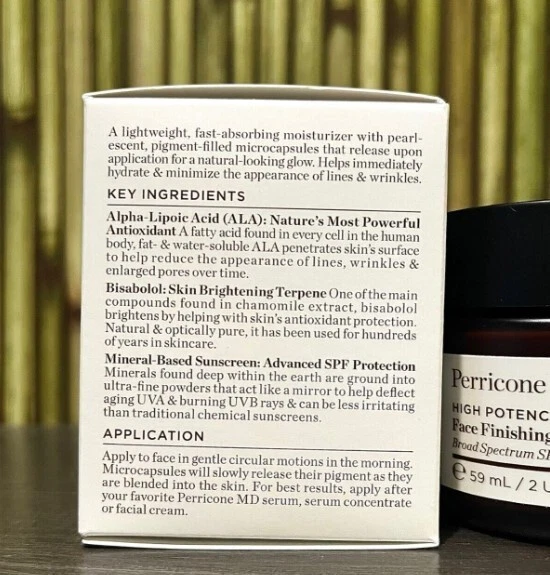 Crema hidratante tintada reafirmante y acabado facial Perricone MD High Potency Classics Foto 2 de 3