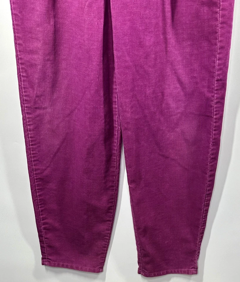 Calça vermelha roxa de veludo vintage Lee feita nos EUA e na União década de 1970 26 x 32 tamanho 14 - Imagem 3 de 4