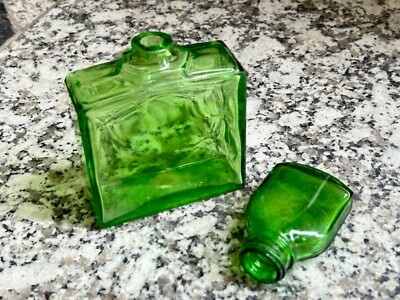 OLD VINTAGE ORIGINAL PERFUME SMALL VICTORIAN GREEN GLASS EMPTY 