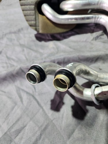 Intercambiador de calor matriz de calefacción Audi A3 8P tubos de conexión 5Q0898400A - Imagen 5 de 5