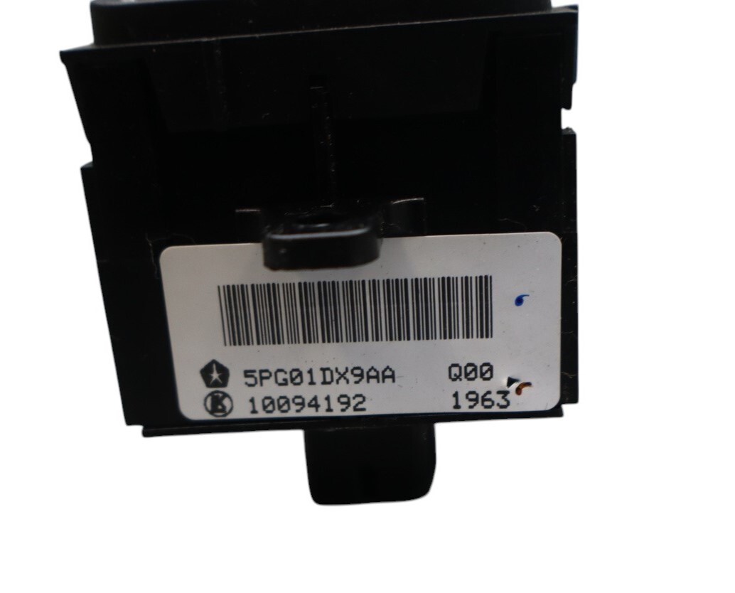 Maserati Ghibli 2014-2020 Headlight switch Black P/N 670019921