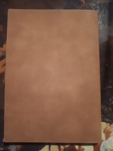 Beautiful brown textured notebook / journal - lined pages - Picture 2 of 4