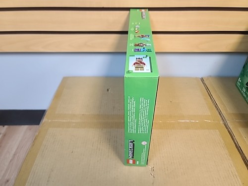 Brand New Sealed LEGO® Minecraft™ The Frog House #21256 Brick Building - Picture 2 of 8