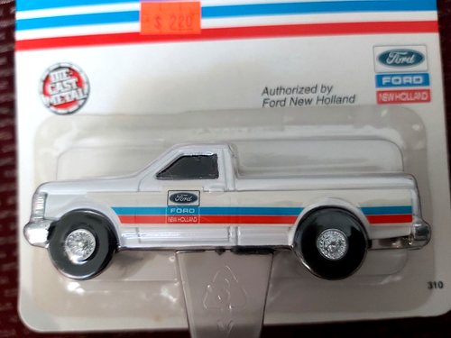 ERTL Ford F250 4WD Pickup Truck New Holland Dealership #310 1/64 Scale 1992 - Picture 2 of 3