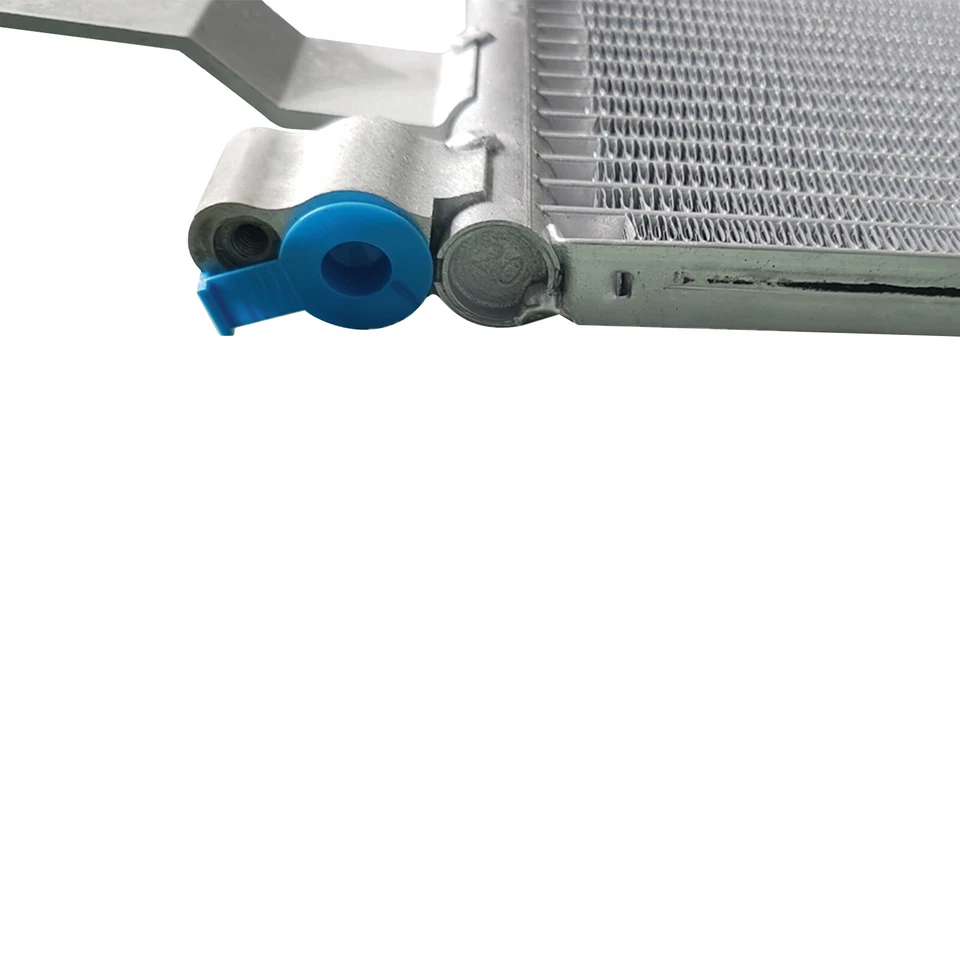 Condensador de aire acondicionado de aire acondicionado para Kenworth T660 W900 T400 Peterbilt 320 Foto 3 de 4